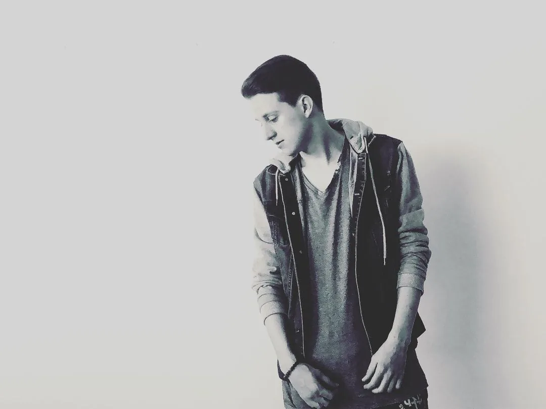 Samuel James - Into My World